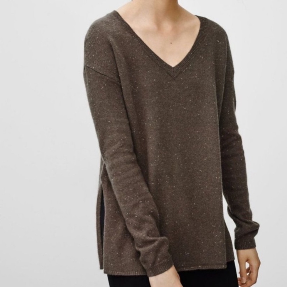 Aritzia Talula Blue Marled Knit V-Neck Wool Blend Sweater Vented Hem Jumper - Picture 2 of 11